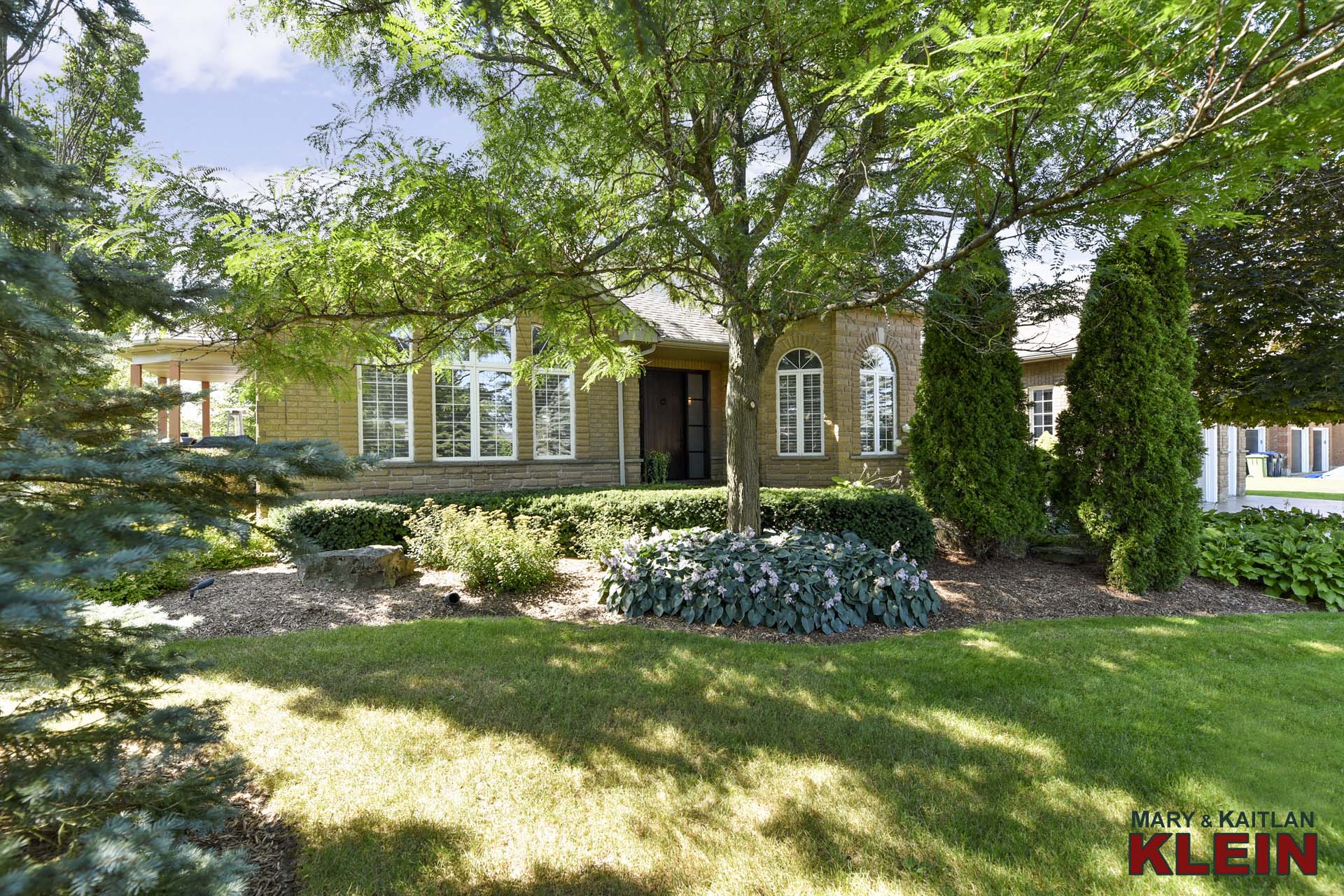 Caledon Village Bedroom Bungalow w/ Pool For Sale KLEIN