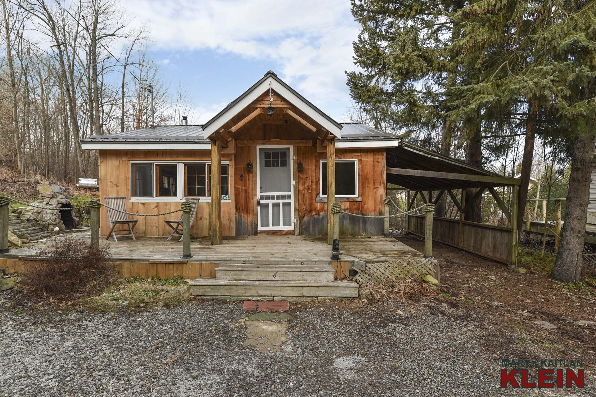 South Caledon Bungalow in Ferndale Park For Sale