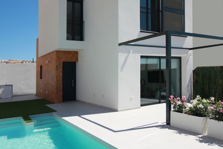 Villas for sale in Spain with a private pool, MASA International