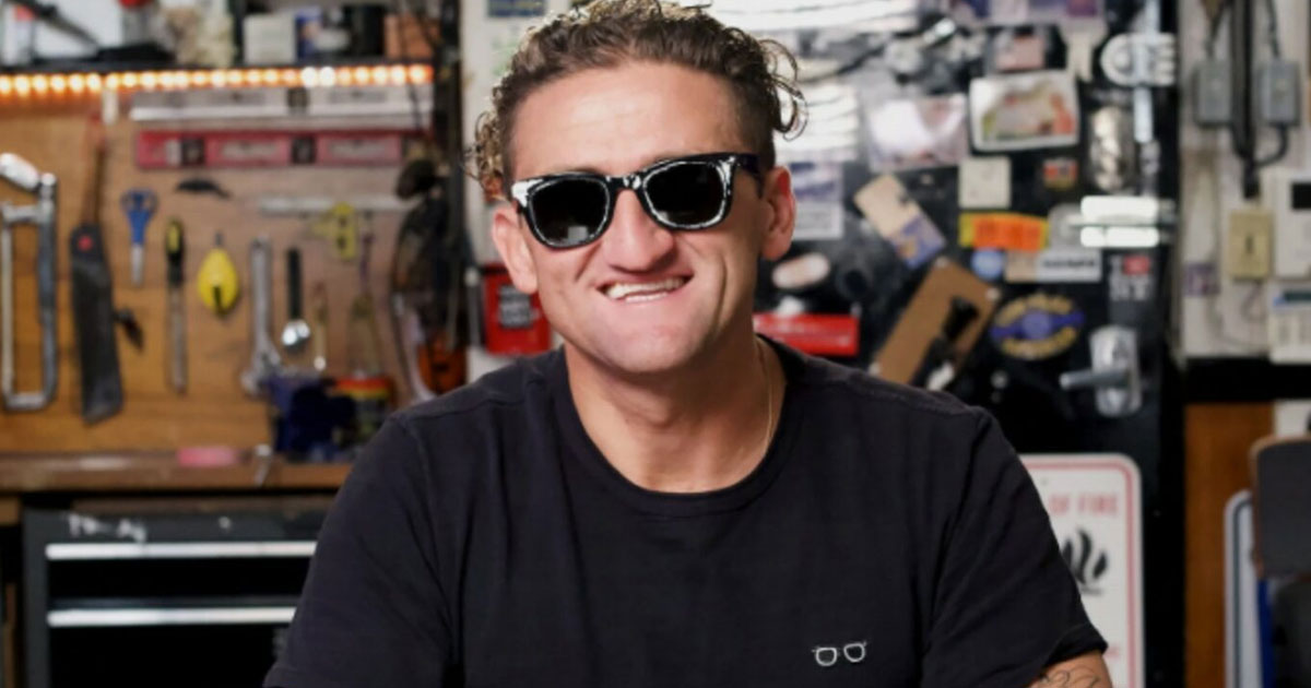 Casey Neistat reunites with Apple Watch in Dubai