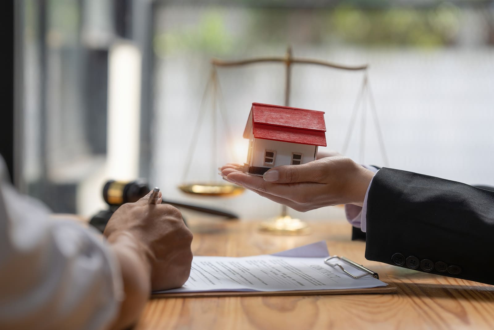 4 Simple Ways to Invest in Real Estate in 2023 Mashvisor