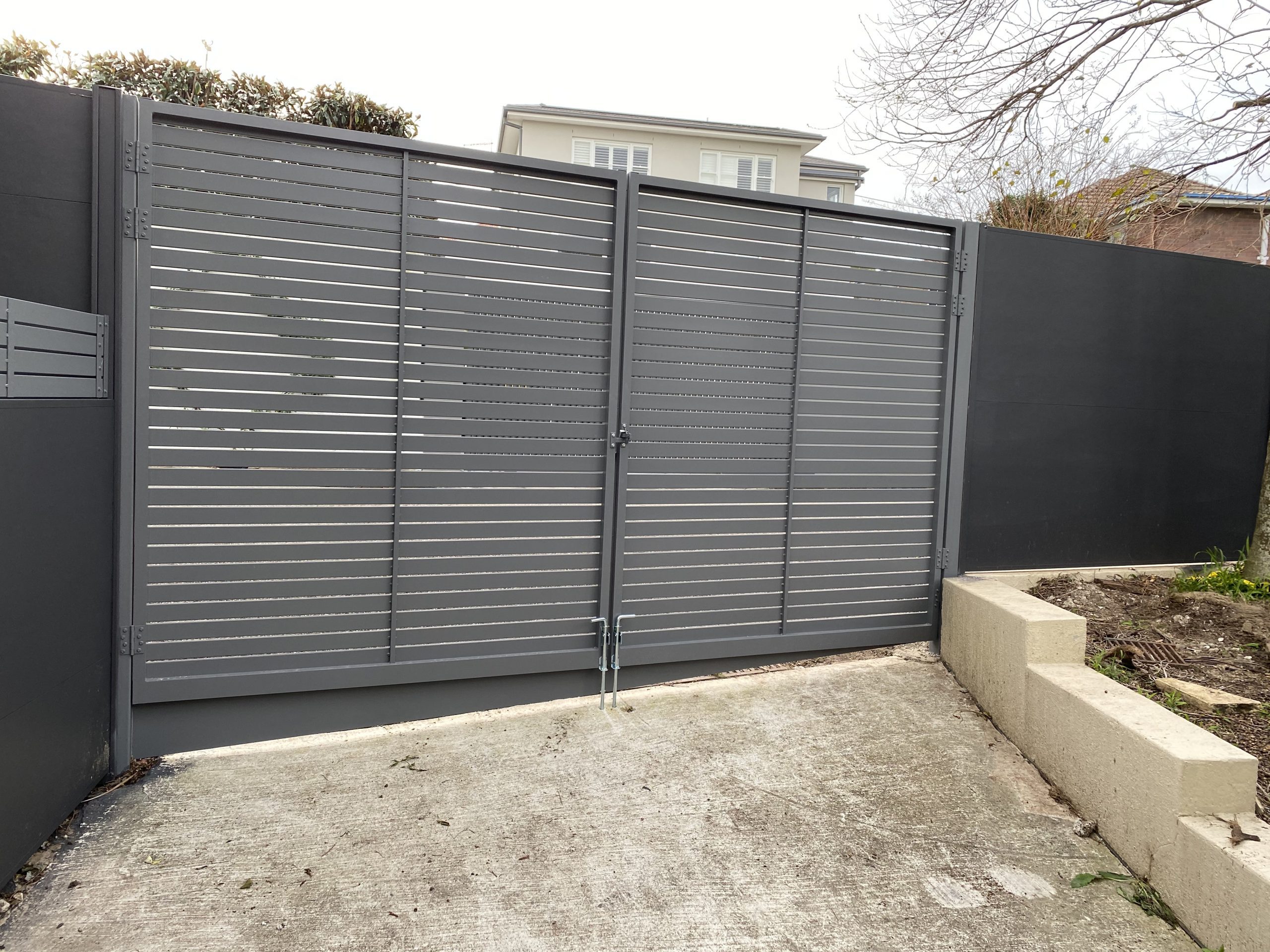 Visually Appealing Slat Screen Fencing Company in Sydney North