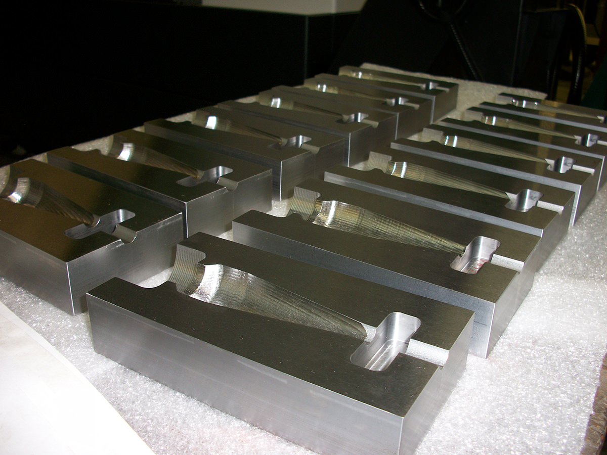 Thermoforming & Wax Injection Molds Our Services