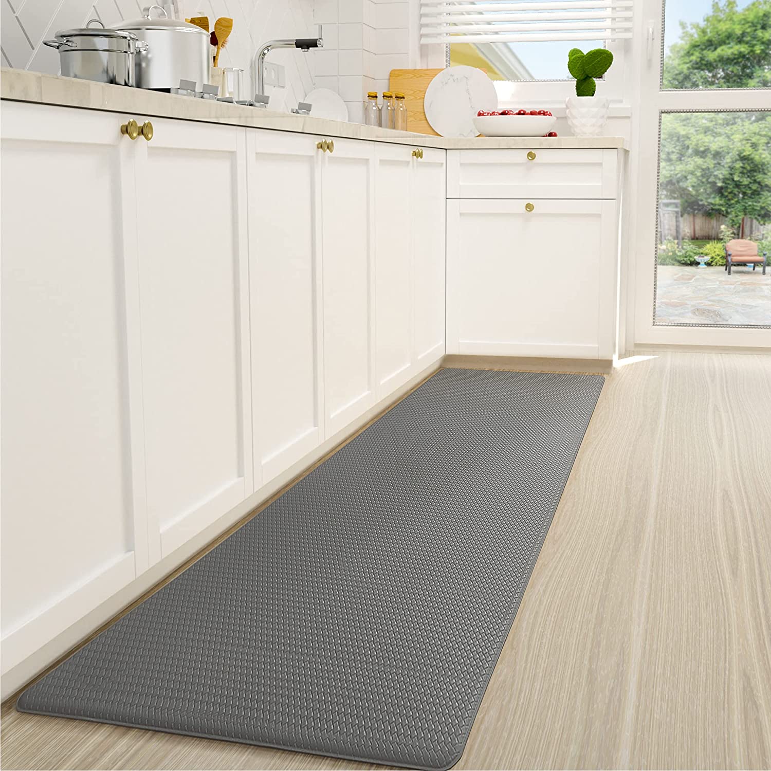 Best Vinyl Floor Mat for Kitchen Reviews [Buying Guide]