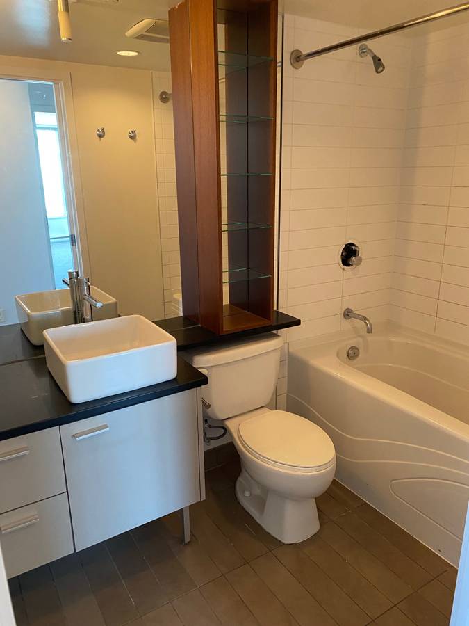 Rental with Amazing Views in Yaletown Pet Friendly! RENTED Maude