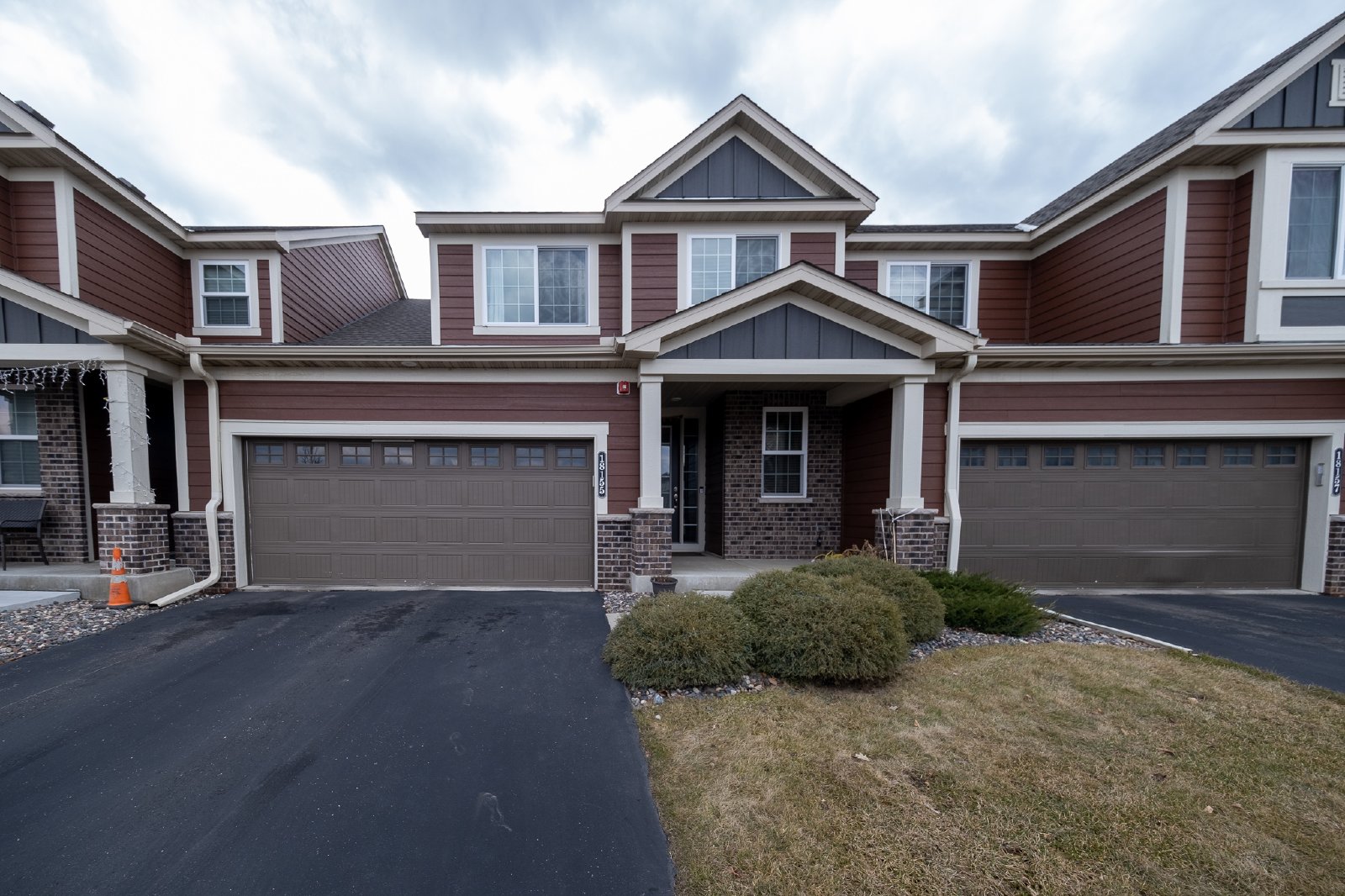 18155 Glassfern Ln. Lakeville, MN 55044 Mauzy Properties