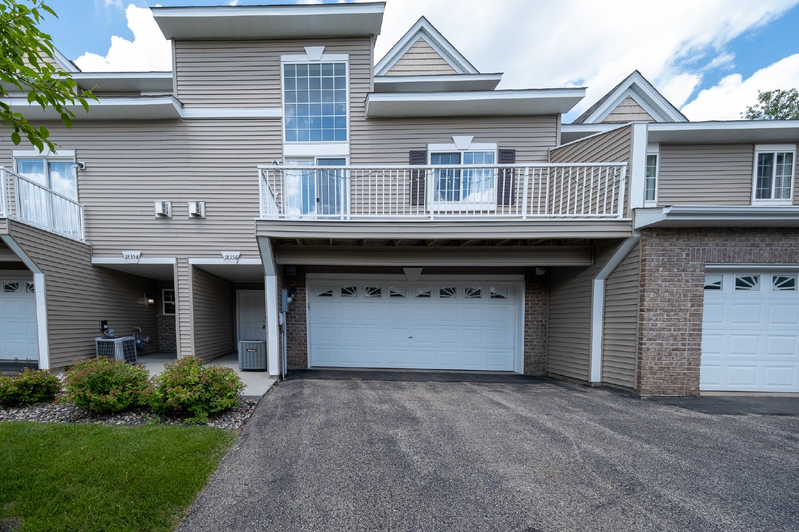 18356 Lafayette Way Lakeville, MN 55044 Mauzy Properties