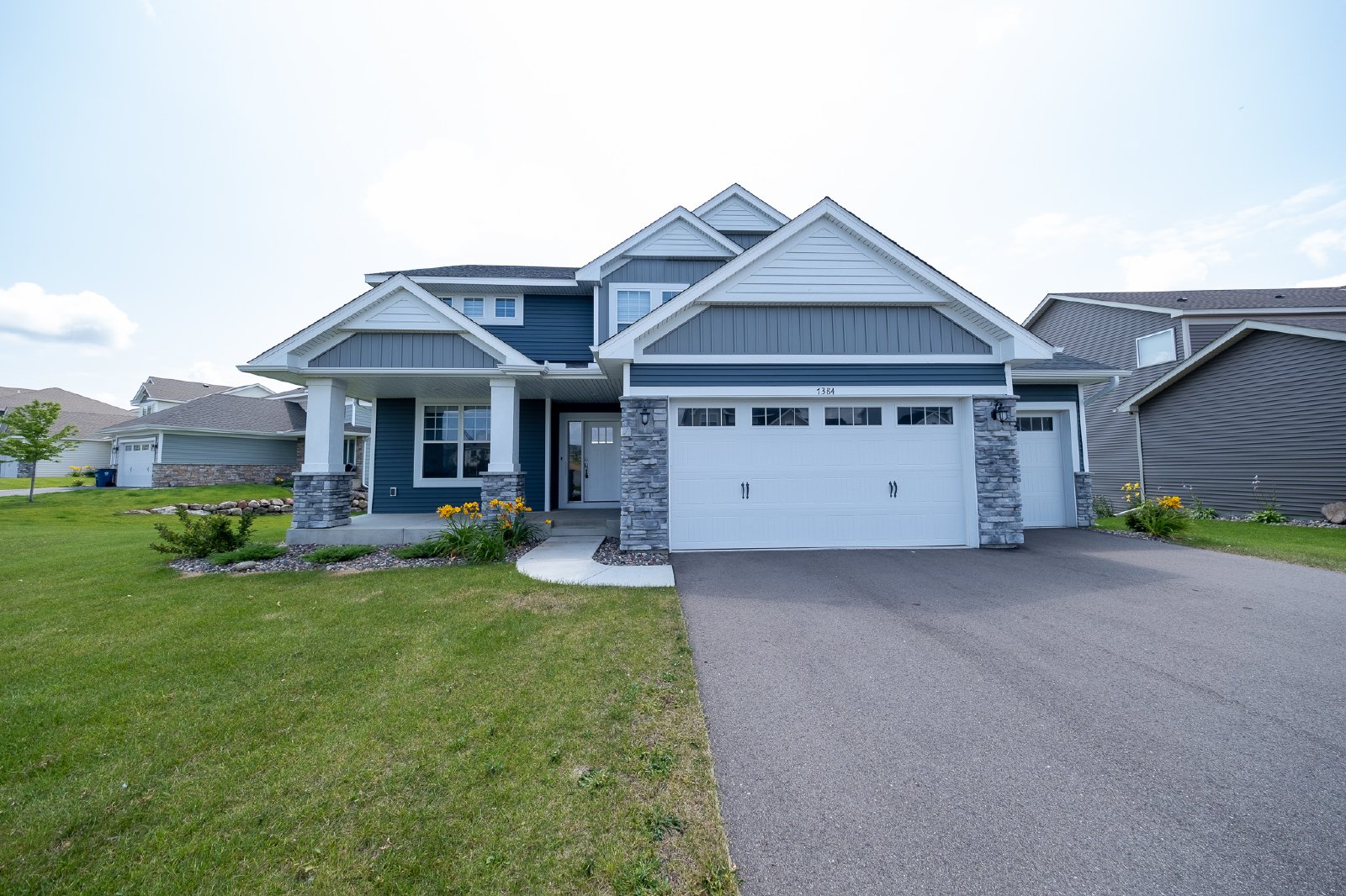 7384 203rd St. W. Lakeville, MN 55044 Mauzy Properties