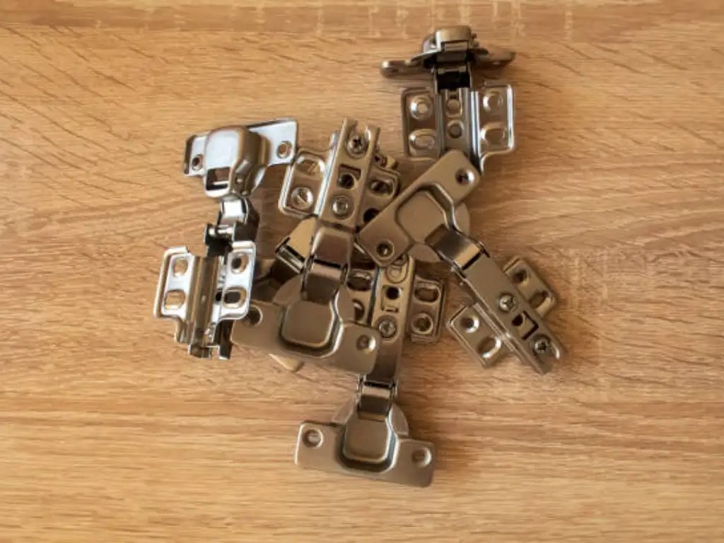 StepbyStep Guide on How to Adjust Hinges Maxave
