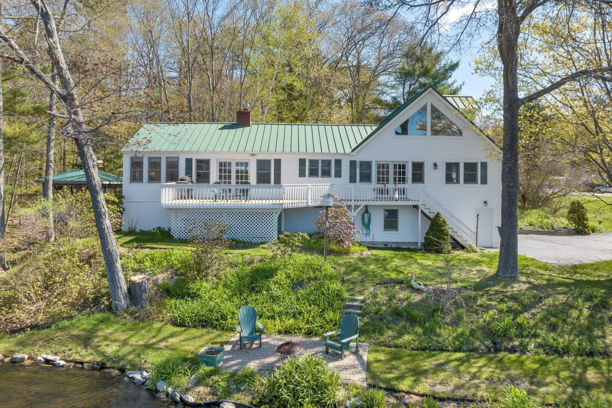Back Of The Bay Wolfeboro, NH Maxfield Vacation Properties