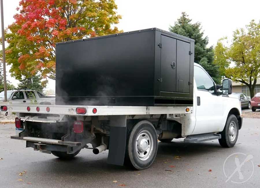 Commander Flatbed MaxForce Spray Equipment