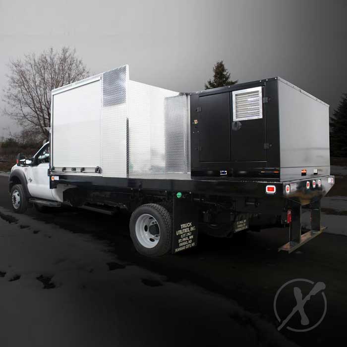 Commander Flatbed MaxForce Spray Equipment