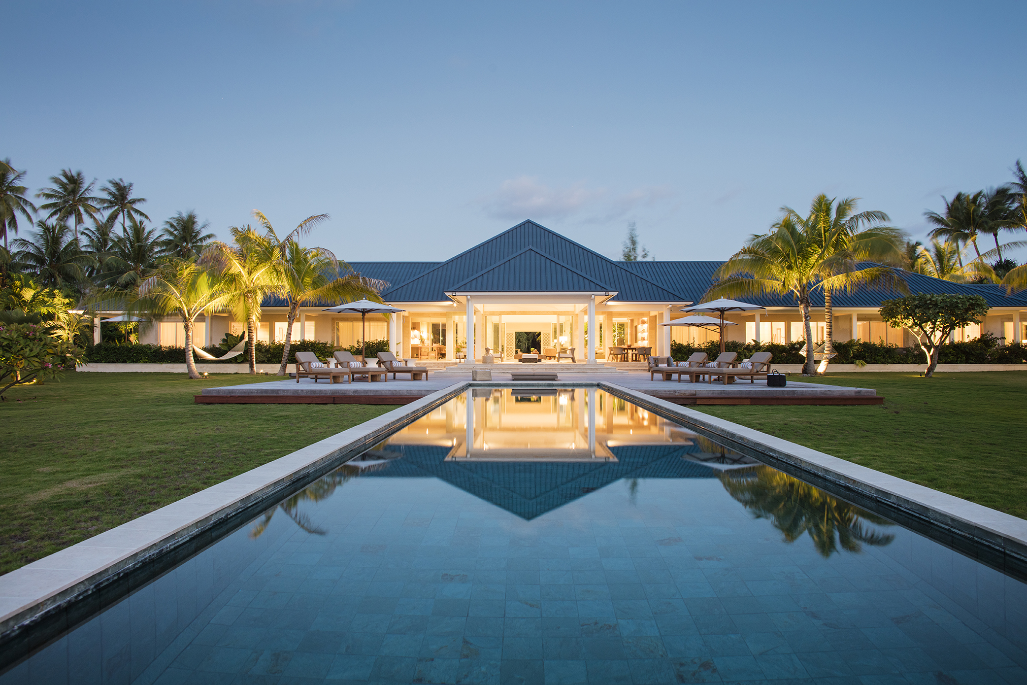 This Bora Bora Estate Is a Beautifully Beachy Getaway Maxim