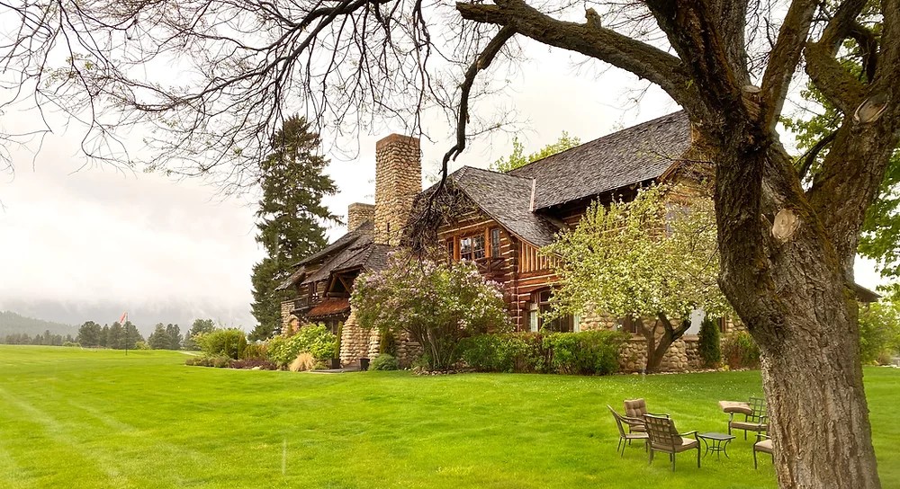 Book A 'Yellowstone' Getaway At This Luxury Montana Cabin Maxim