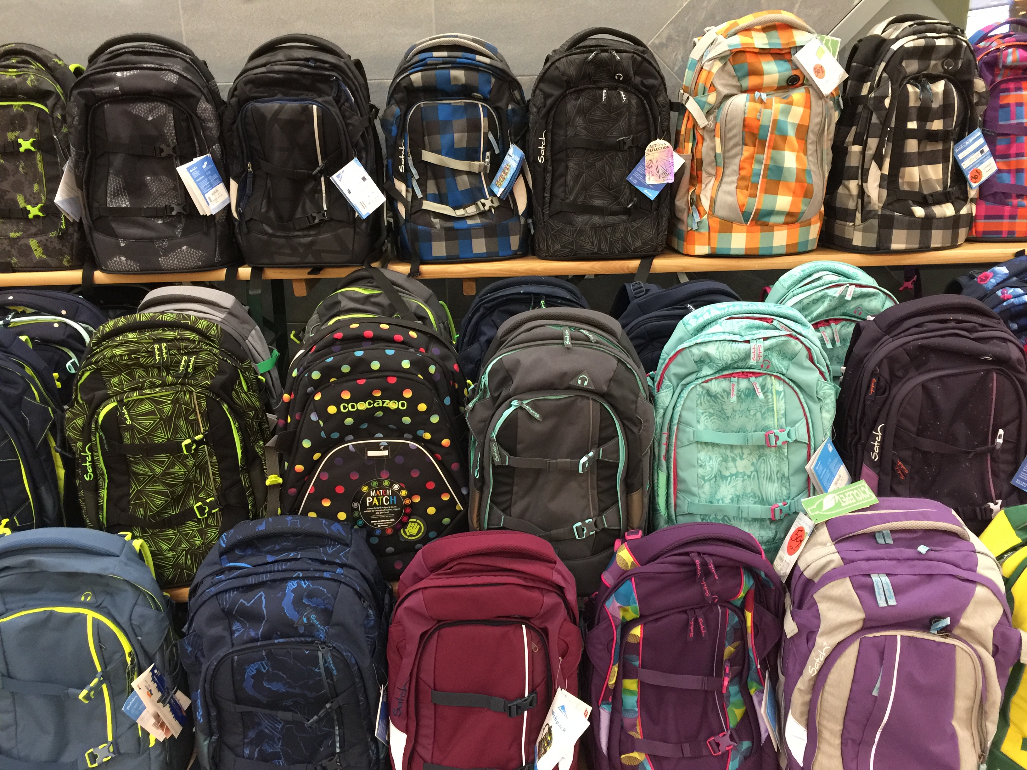 Schultheken & Rucksäcke Büro Maxima Ihre persönliche Papeterie in