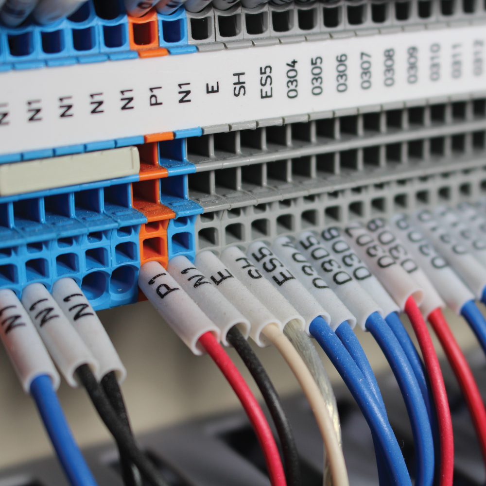 LM550A/PC MAX USA CORP. The world's professional tool manufacturer