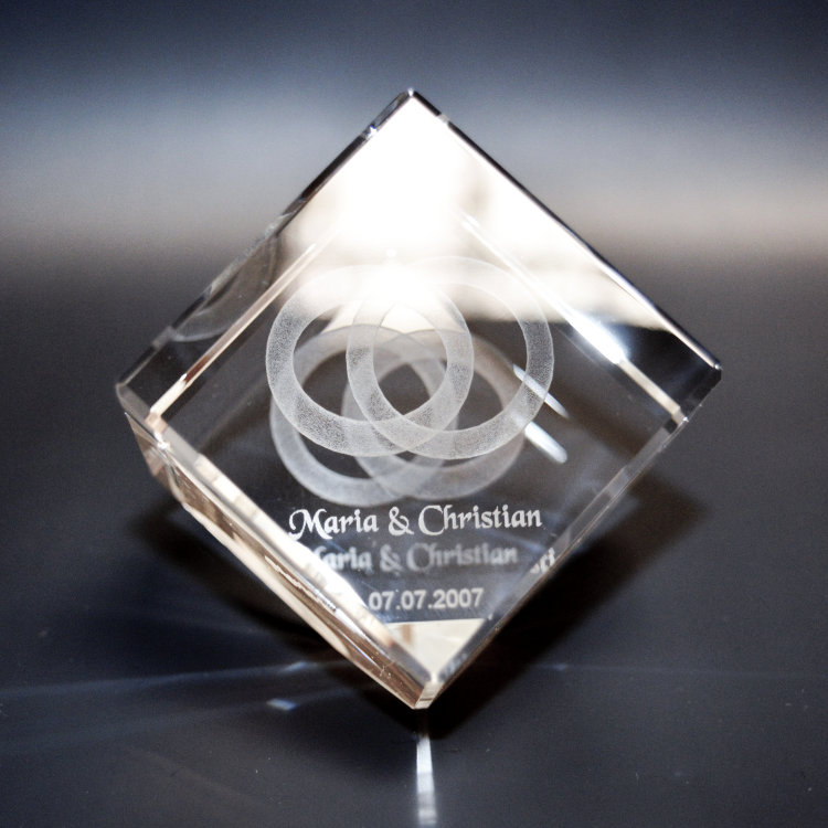 3D Eheringe mit Wunschtext Gravuren Druck Grafikdesign