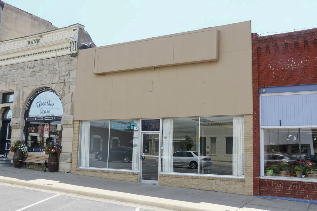 205 W Main St, MULVANE, KS 67110 McCurdy Real Estate & Auction