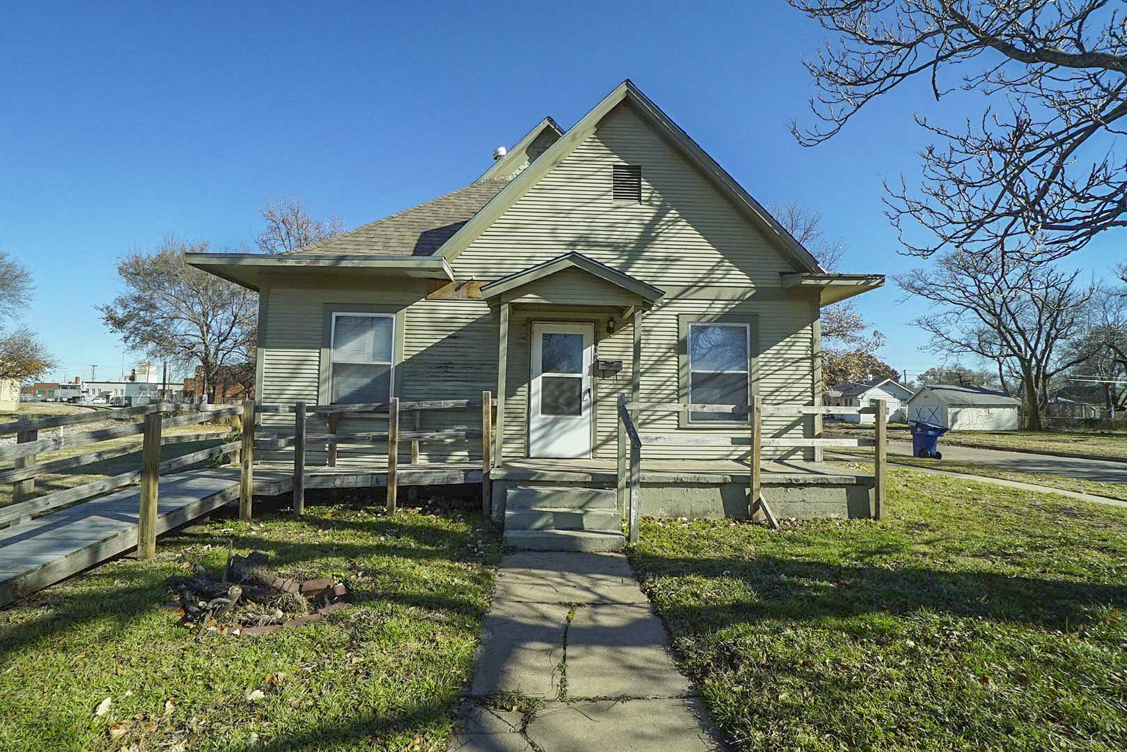 1248 S Saint Francis St, WICHITA, KS 67211 McCurdy Real Estate