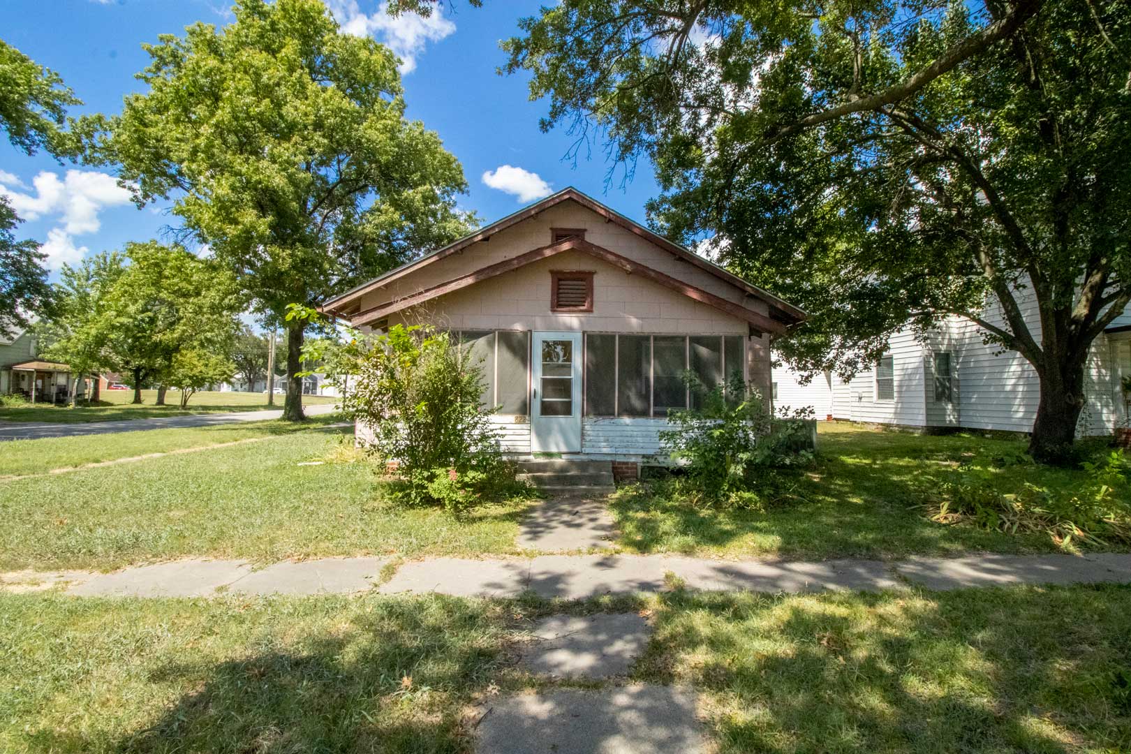 822 Wisconsin, NEODESHA, KS 66757 McCurdy Real Estate & Auction