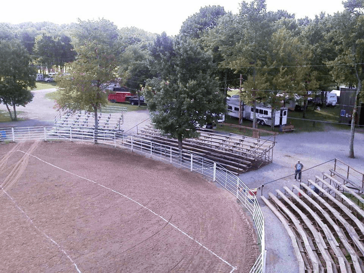 Crooked Creek Horse Park Ford City, Pennsylvania MC Diamond Ranch