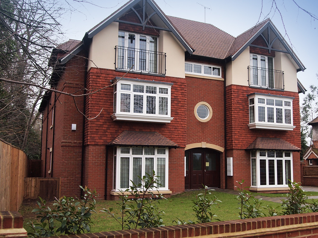 Village Gate, Parvis Road, West Byfleet, Surrey mcfarlanebrickwork.co.uk