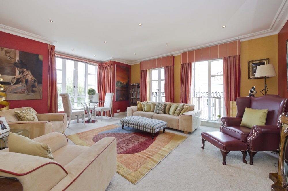 Kensington Green, W8 , 3 bedroom, Apartment