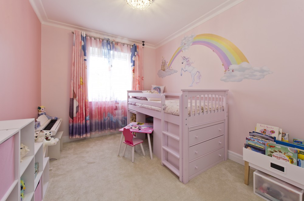 Kensington Green, W8 , 3 bedroom, Apartment