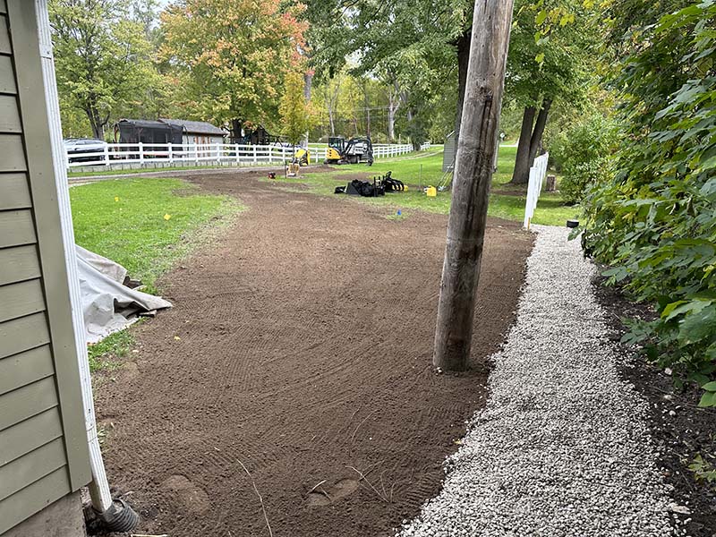 McManus Mini Excavating Gravel Pads & Driveways, Retaining Walls