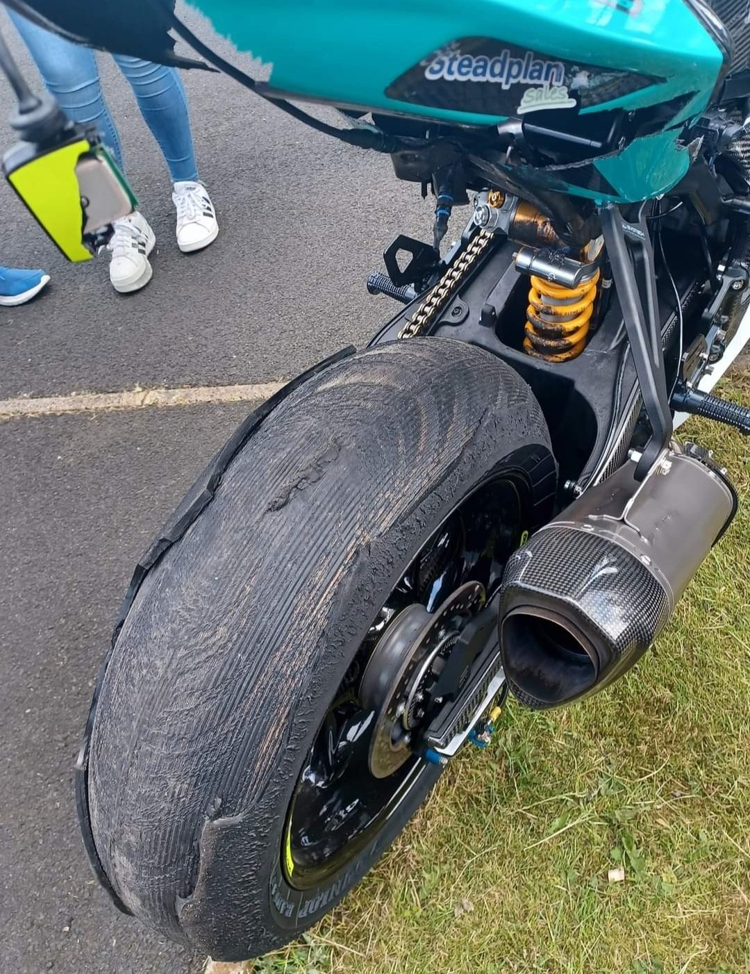 Tyre controversy continues as Dunlop pull slicks from IOMTT MCNews