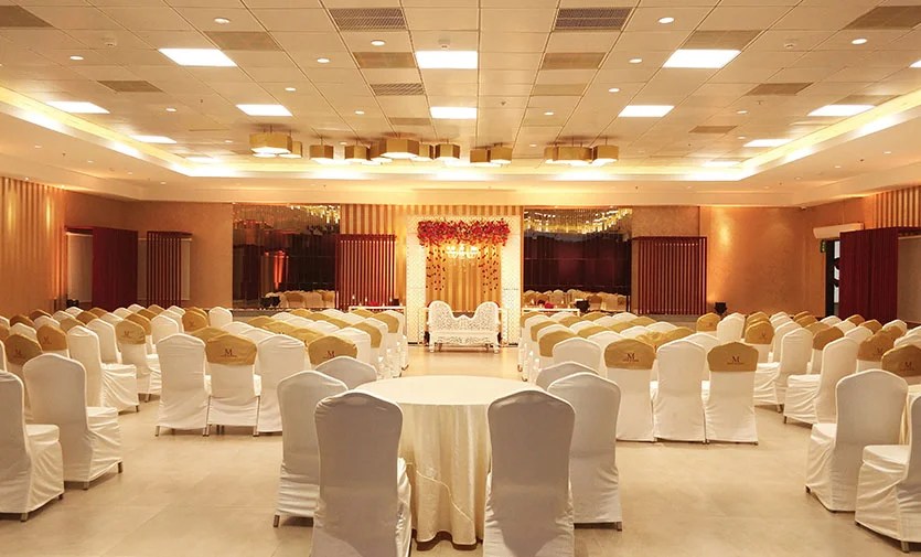 A Lounge Wedding Venue in Chennai / Kalyana Mandapam / Convention