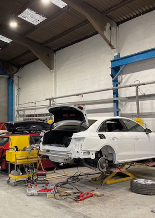 Our Vehicle Accident Repair Facility Edmonton, Enfield, North