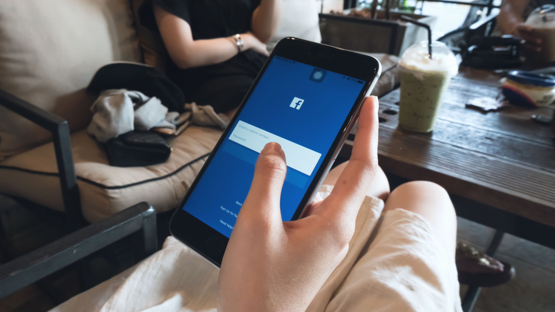 Social Media for Doctors Facebook & Twitter Management for Physicians