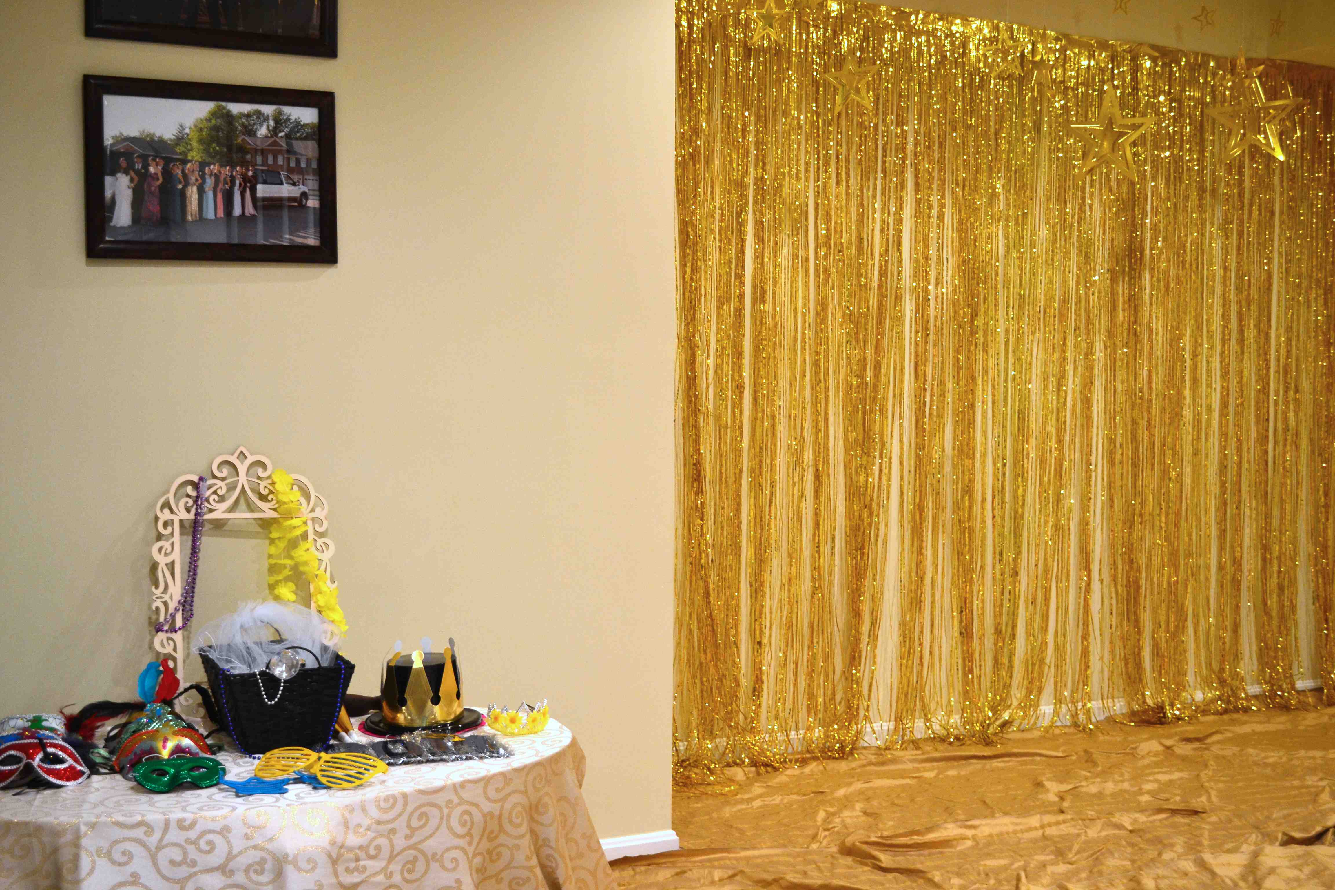 Prom 2014 Photo Backdrop Measuring Cups, Optional