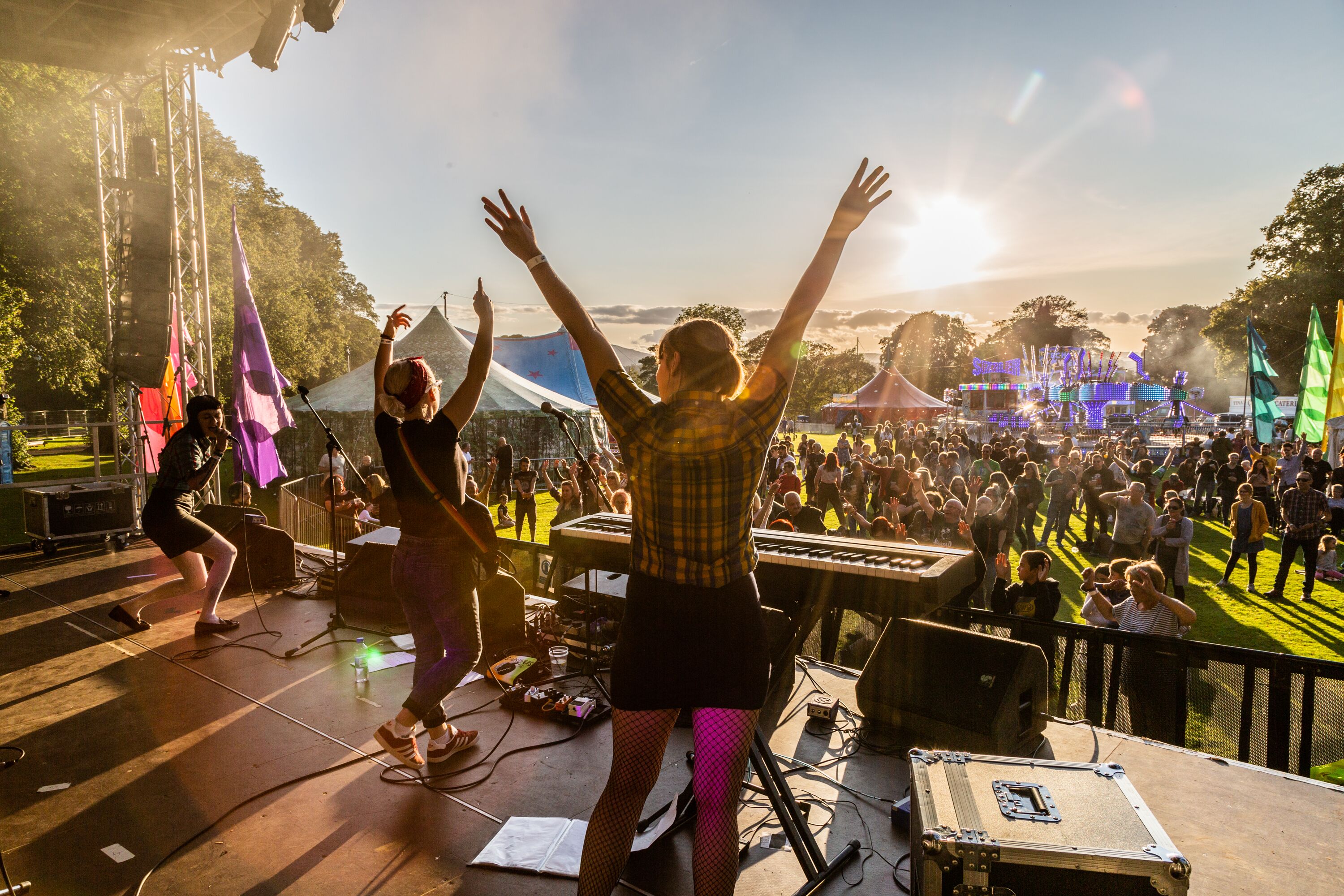 Doonhame Headliners Announced medd.rocks