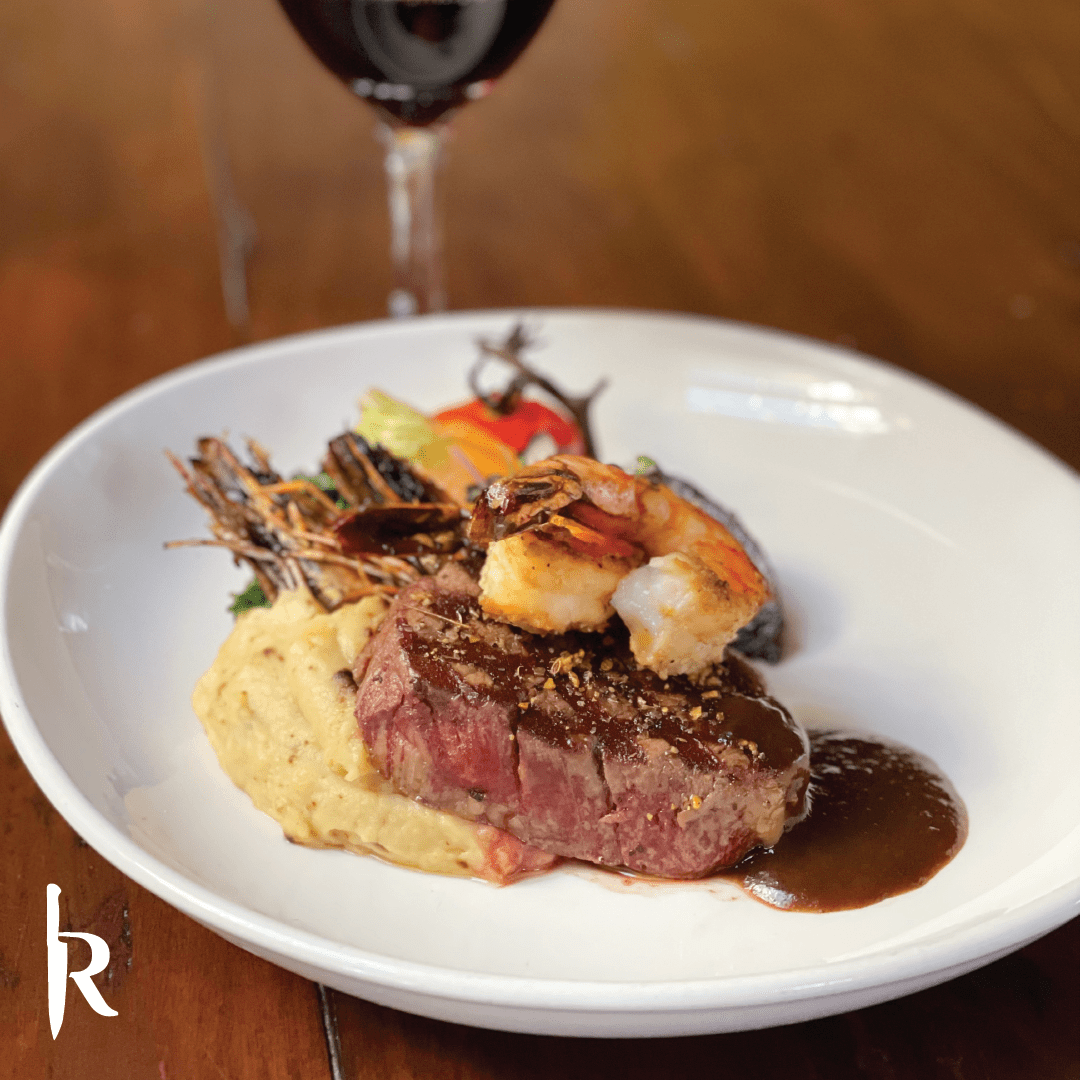 Redwood Steakhouse & Bar Medicine Hat Lodge Hotel