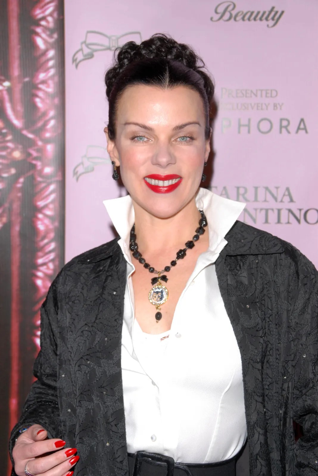 Debi Mazar