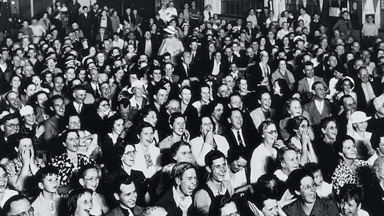 The Laugh Track in TV SCREEN LAB