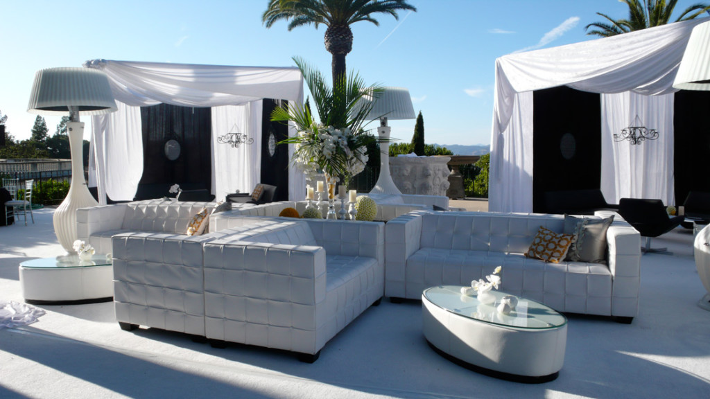 Opt for Patio Furniture Rental and Remain Tension Free