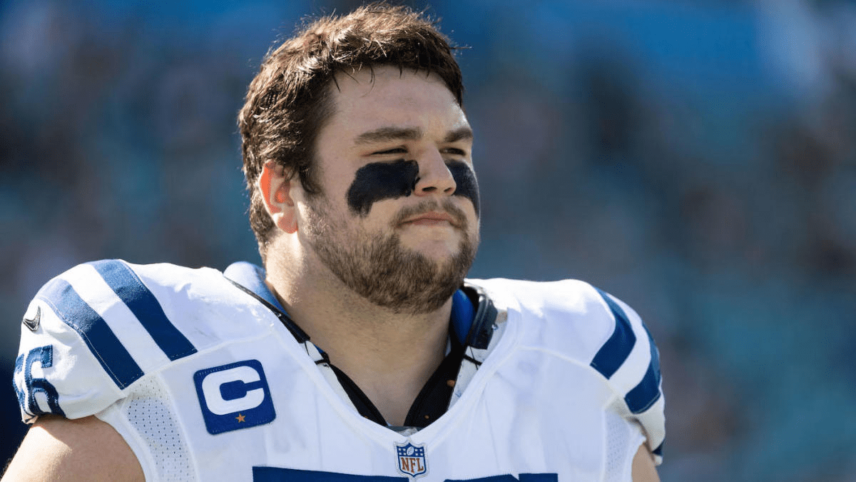Top 10 Offensive Linemen heading into the 2022 NFL season
