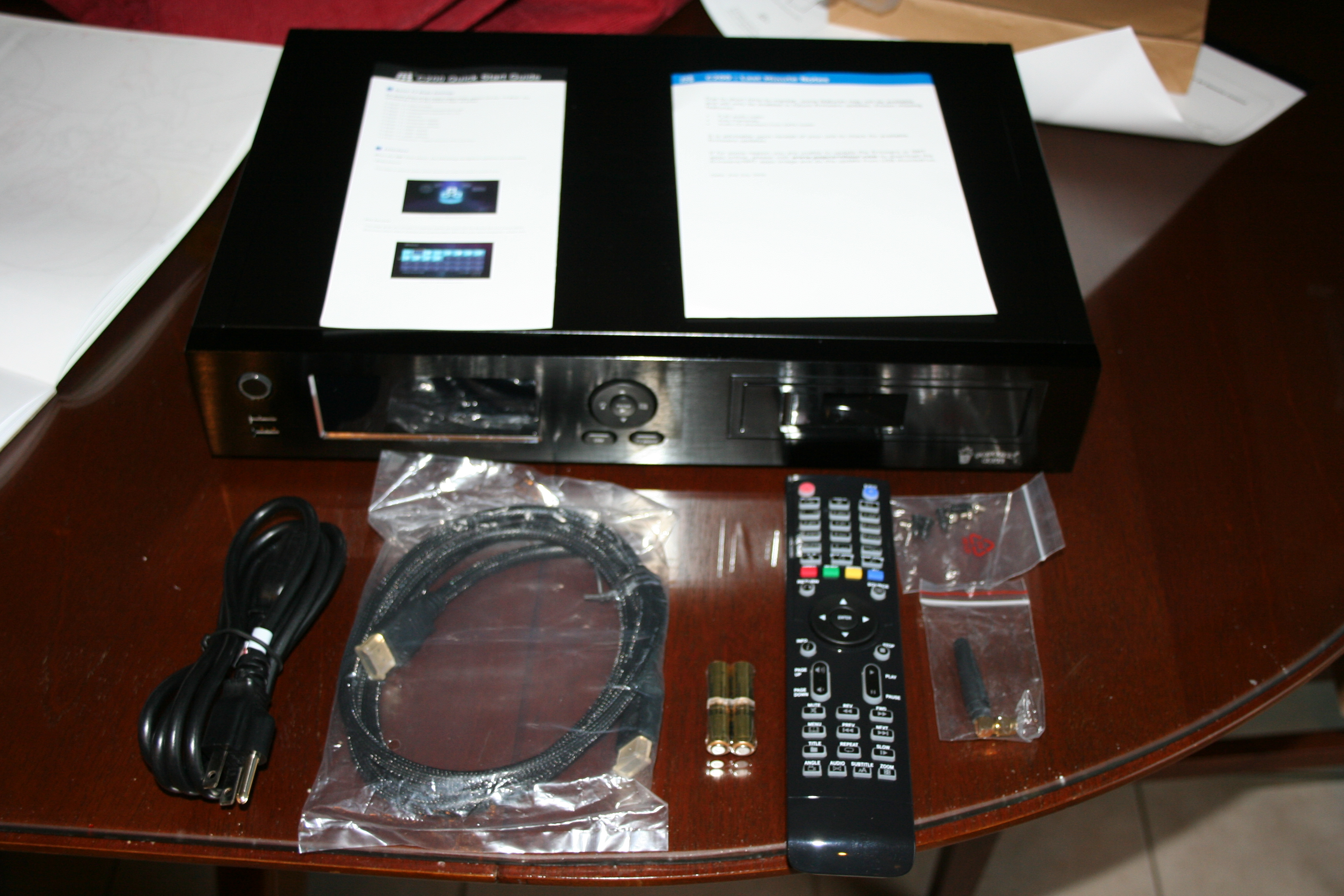 Popcorn Hour C200 Unboxing —