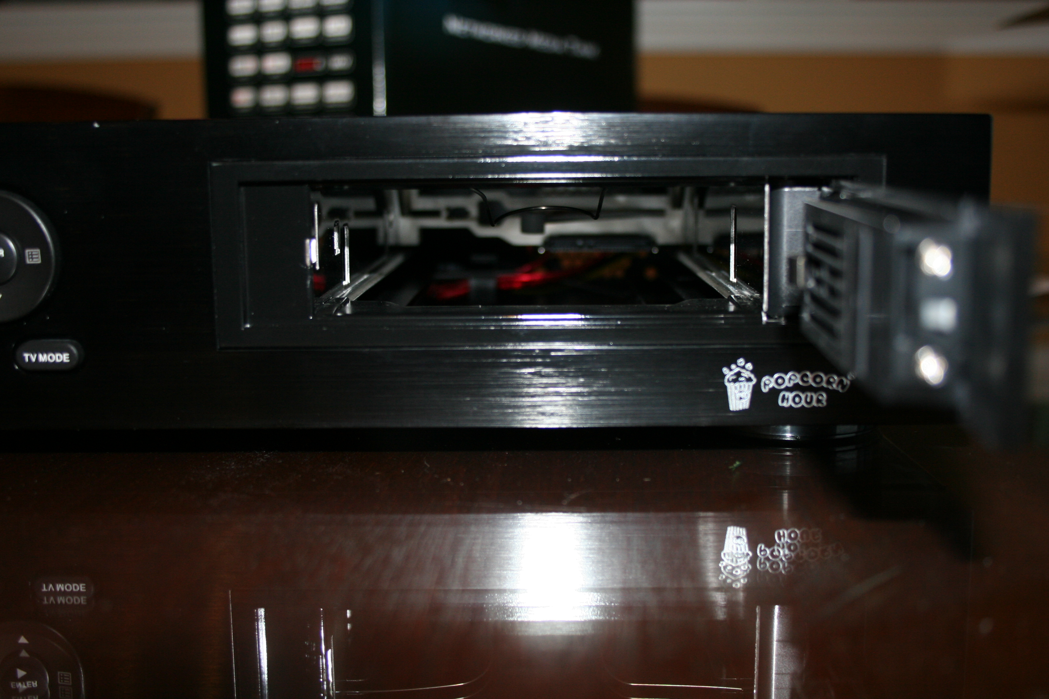 Popcorn Hour C200 Unboxing —