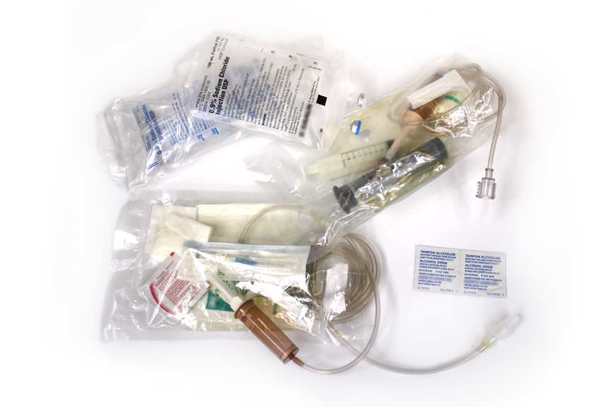 Ensembles et trousses, pour l'administration de médicaments MedXL