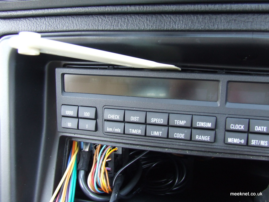 BMW E31 Radio and MID Removal and replacement