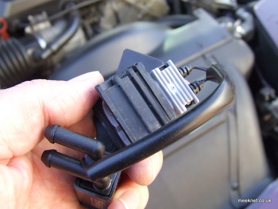 Blocked windscreen washers bmw