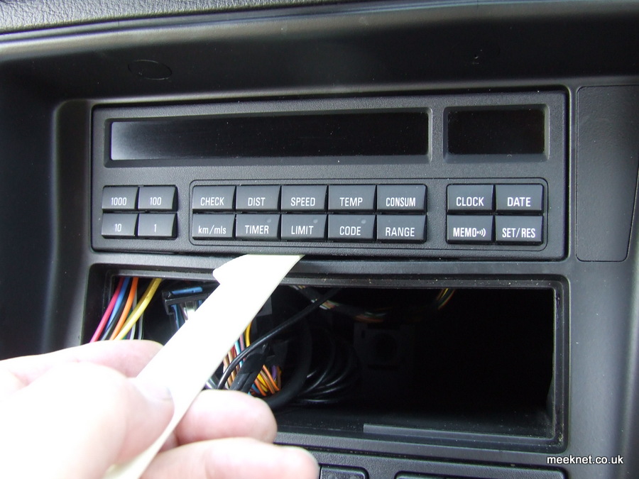 BMW E31 Radio and MID Removal and replacement