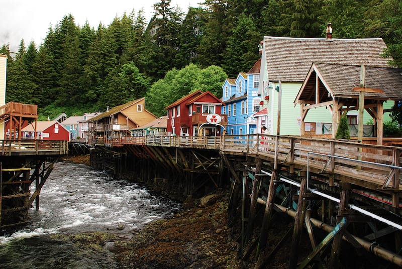15 Beautiful Small Towns in Alaska for a Getaway