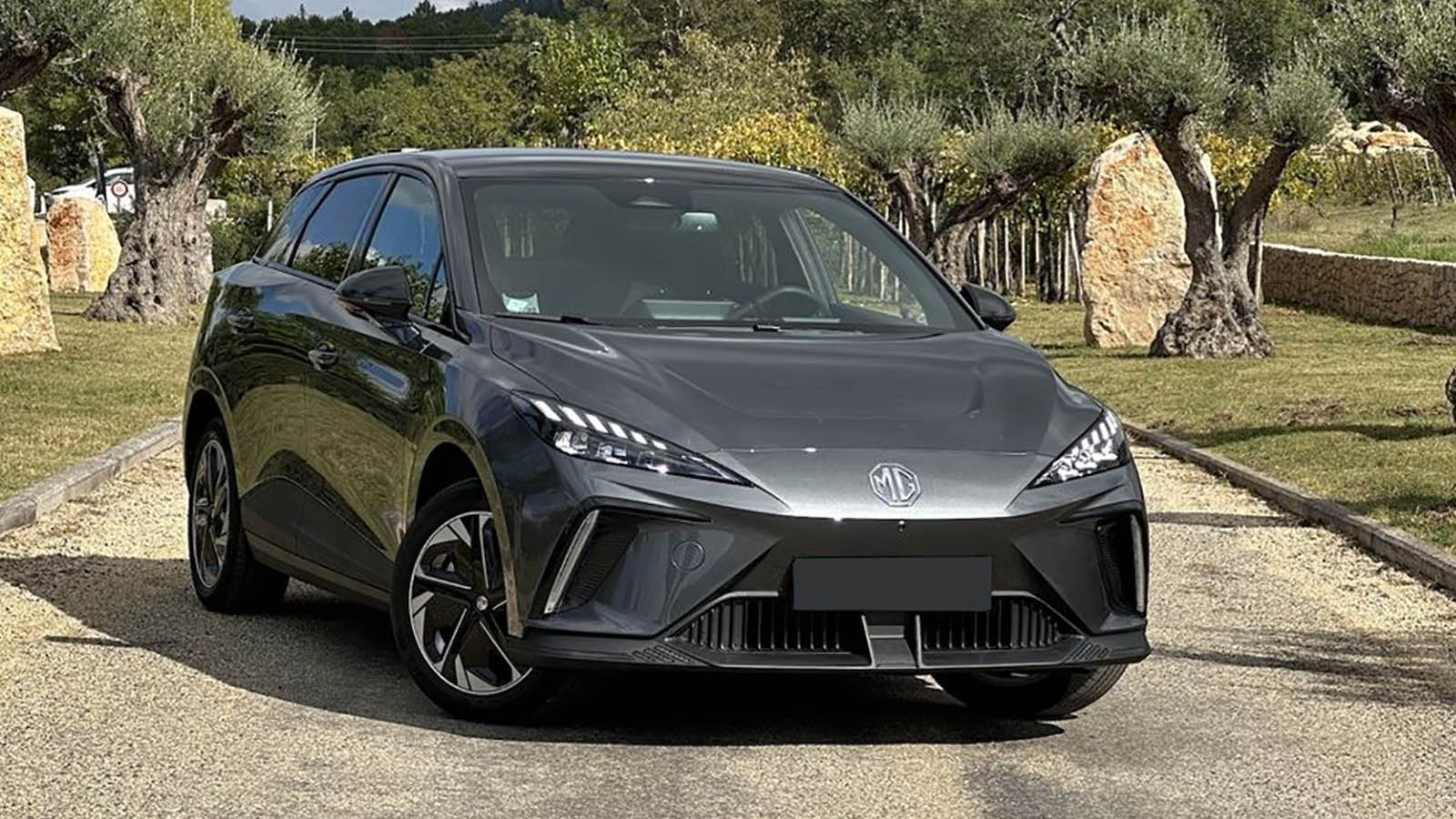 2024 MG4 EV TROPHY LONG RANGE Megapower 365