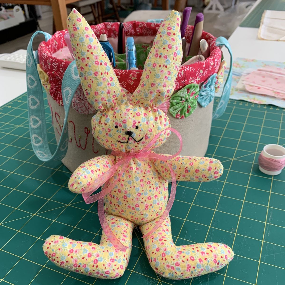 Megelles Sewing Tutorials Fabric Bunny to sew Free pattern with video