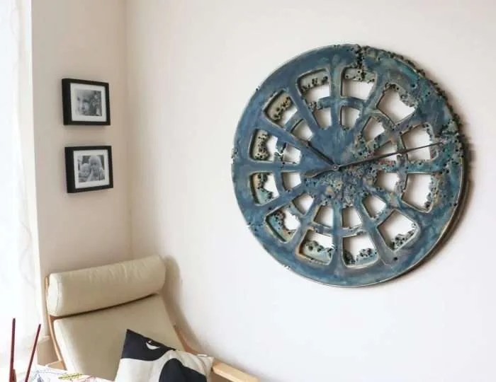The Timeless Elegance of Huge Wall Clocks A Fashionable Design Choice